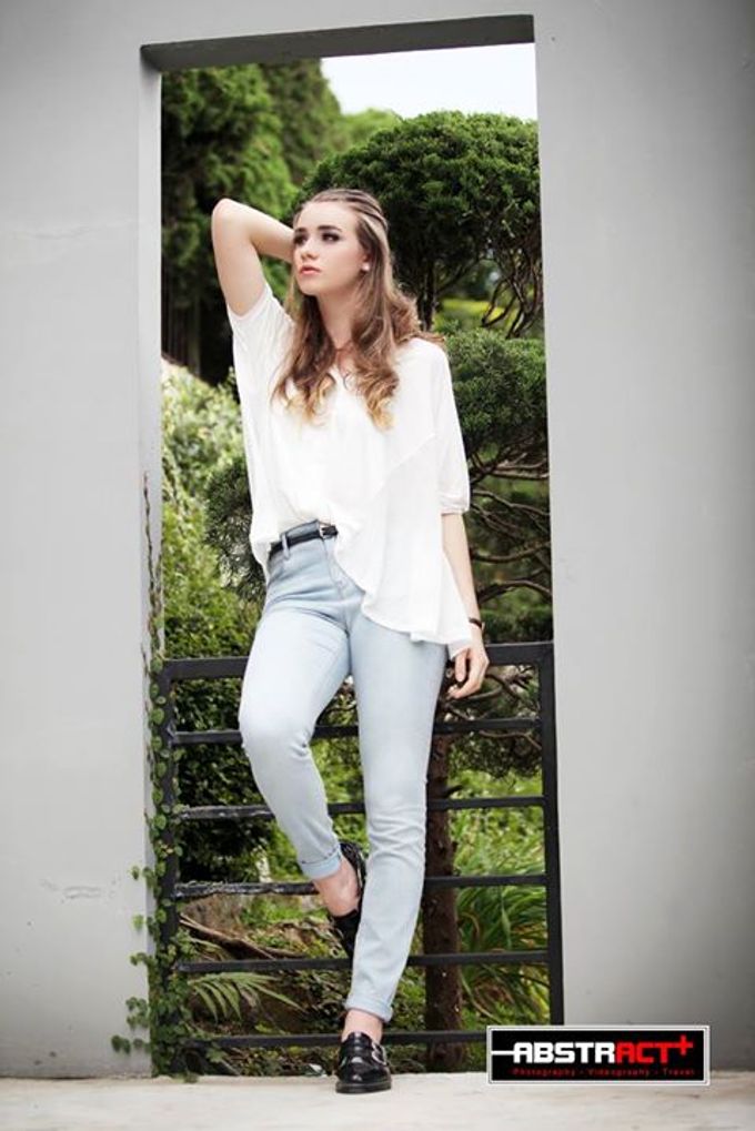 Fashion Photoshoot - Belle Femme by Abstract+ - 016 Fashion Photoshoot - Belle Femme by Abstract+ - 016