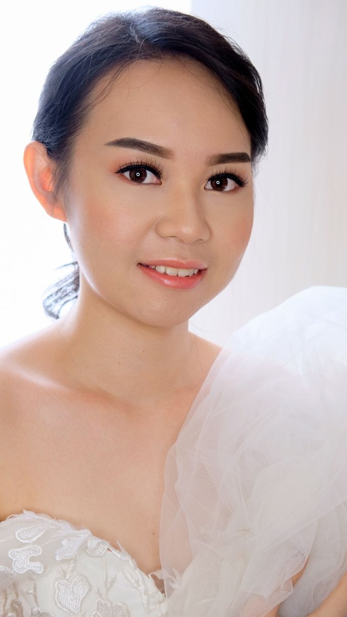 Bridal Makeup by Junie Fang Makeup Artist - 002