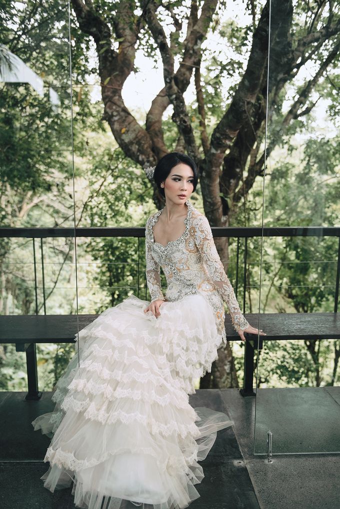 Minangkabau Traditional wedding set up at The Glass House by Tirtha Bridal - 022 Minangkabau Traditional wedding set up at The Glass House by Tirtha Bridal - 022