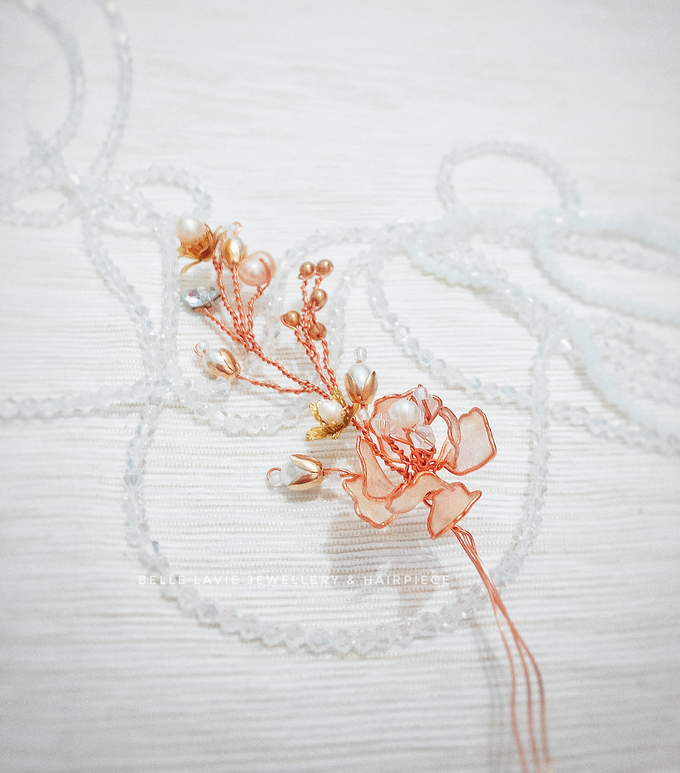 Whimsical light hairpiece by Belle La_vie - 001 Whimsical light hairpiece by Belle La_vie - 001