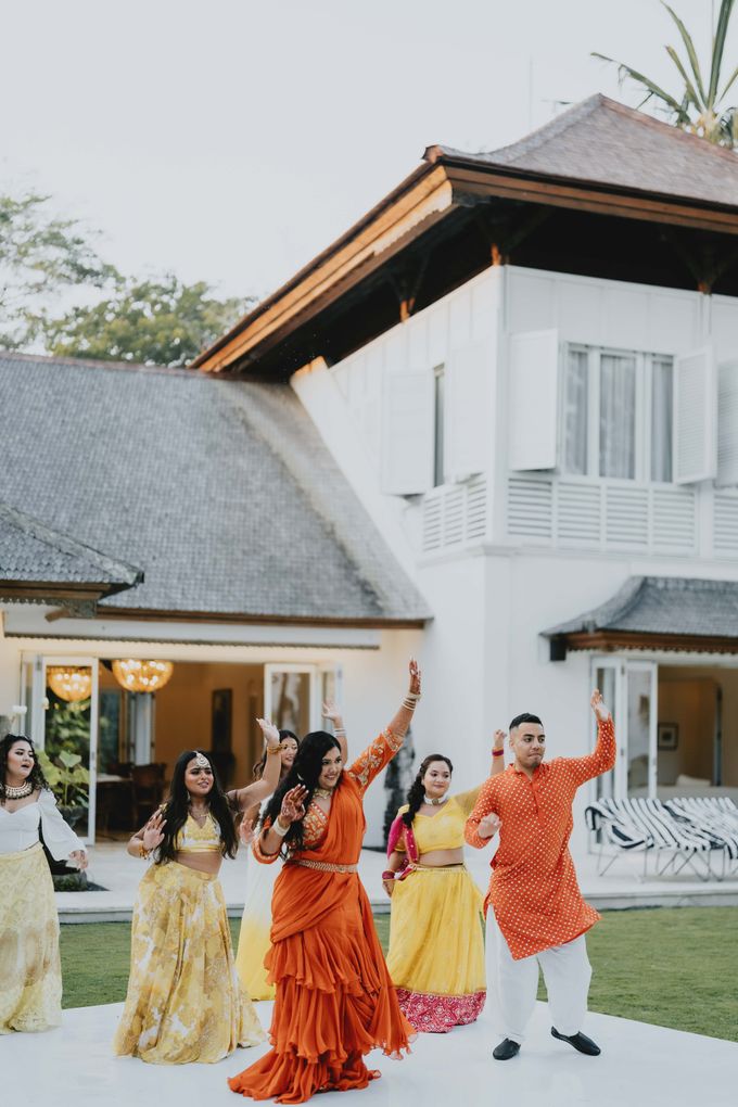Shreya & Alin Mehendi Wedding at Villa Puri Nirwana Bali by AKSA Creative - 025 Shreya & Alin Mehendi Wedding at Villa Puri Nirwana Bali by AKSA Creative - 025
