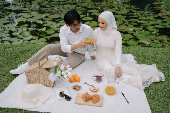 Prewedding of Nabila & Eko at Taman Langsat Jakarta by Warna Project - 001 Prewedding of Nabila & Eko at Taman Langsat Jakarta by Warna Project - 001