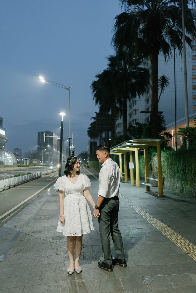 MRT Bundaran Hi Jakarta #citylight #MRT #jakarta #prewedoutdoor by KAMALA WEDDINGS - 030 MRT Bundaran Hi Jakarta #citylight #MRT #jakarta #prewedoutdoor by KAMALA WEDDINGS - 030