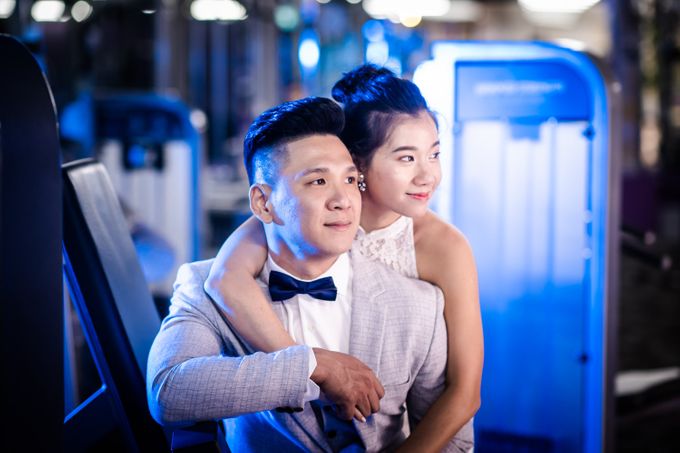 Anytime Fitness Engagement Shoot Singapore by Daniel Sim Photography by The Gown Warehouse - 013 Anytime Fitness Engagement Shoot Singapore by Daniel Sim Photography by The Gown Warehouse - 013