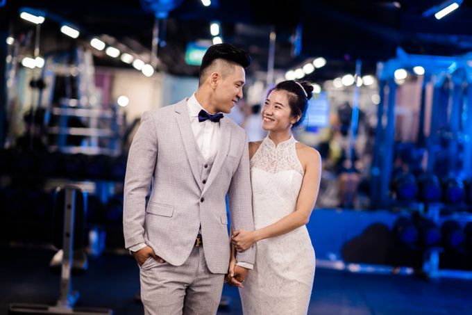 Anytime Fitness Engagement Shoot Singapore by Daniel Sim Photography by The Gown Warehouse - 016 Anytime Fitness Engagement Shoot Singapore by Daniel Sim Photography by The Gown Warehouse - 016
