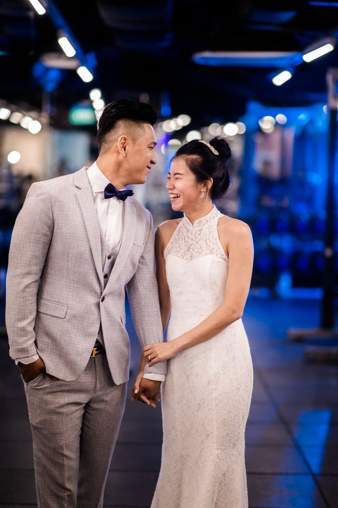 Anytime Fitness Engagement Shoot Singapore by Daniel Sim Photography by The Gown Warehouse - 017 Anytime Fitness Engagement Shoot Singapore by Daniel Sim Photography by The Gown Warehouse - 017
