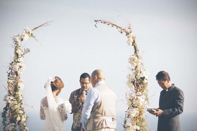 The Wedding of Claudia & Harold at Sinaran Surga Villa by Oliver Ken Photography - 015