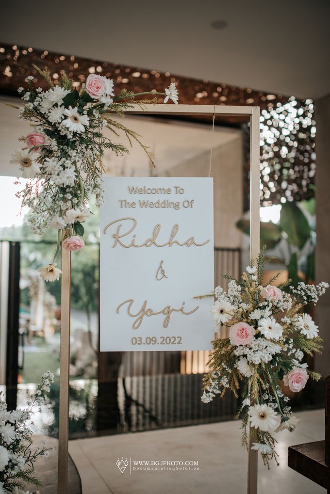 Akad Nikah Ridha & Yogi Sirih Gading Catering Bridestory