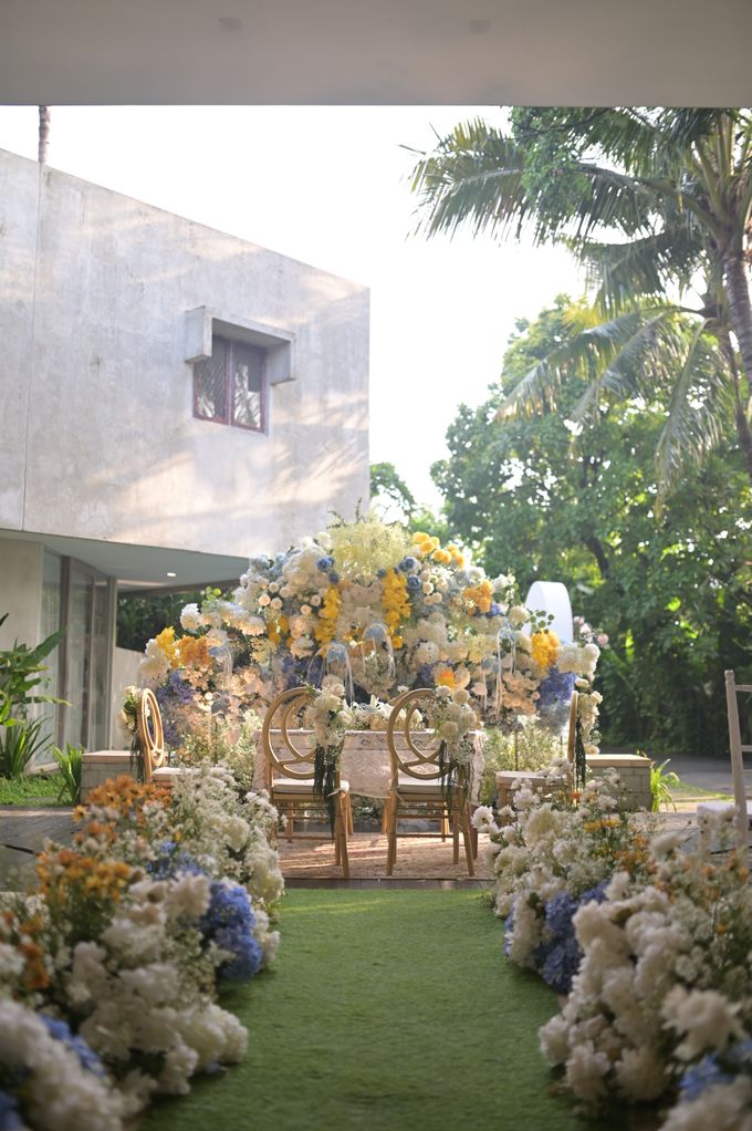 THE WEDDING OF  ARINDA & ANGGA by Decor Everywhere - 013