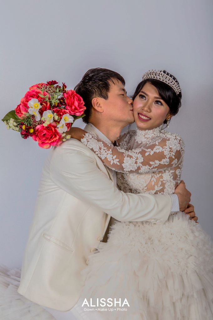 Prewedding Wina-Yongsu at TMII & Alissha by Alissha Bride - 002