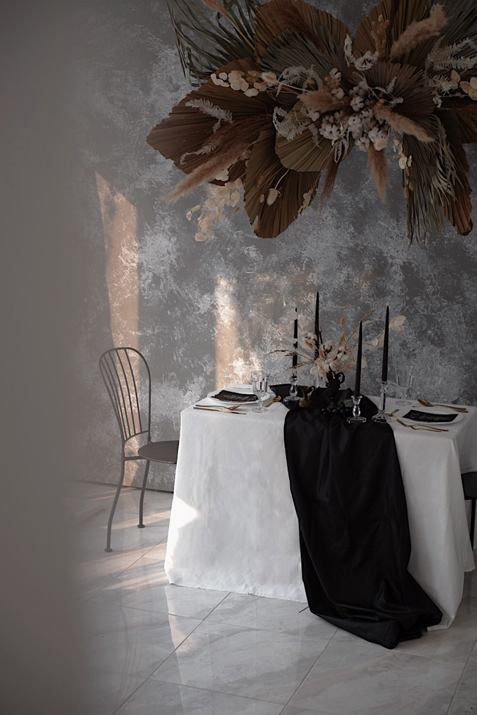 Flower installation and table styling by Bloomette - 002 Flower installation and table styling by Bloomette - 002