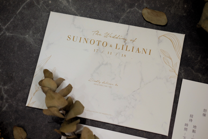Suinoto & Liliani Marble Wedding Invitation by Bluebelle Invitations - 004 Suinoto & Liliani Marble Wedding Invitation by Bluebelle Invitations - 004
