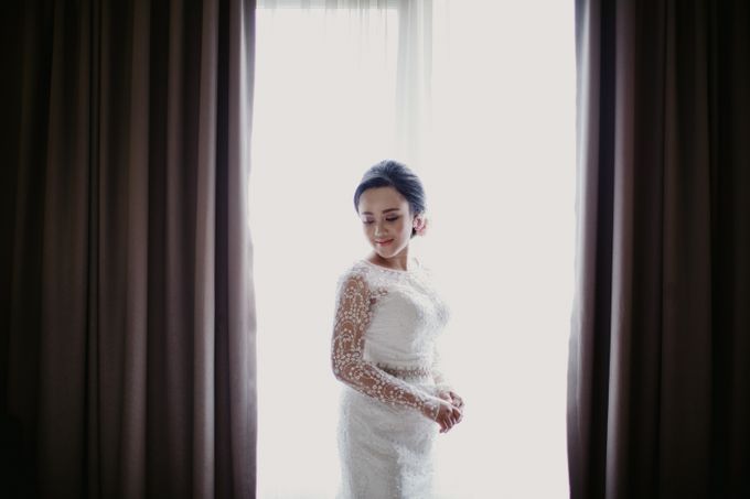 Niken & Gilang Holy Matrimony at Gereja Katolik Santa Perawan Maria Ratu by Warna Project - 002 Niken & Gilang Holy Matrimony at Gereja Katolik Santa Perawan Maria Ratu by Warna Project - 002
