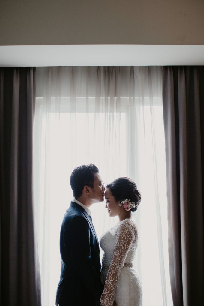 Niken & Gilang Holy Matrimony at Gereja Katolik Santa Perawan Maria Ratu by Warna Project - 010 Niken & Gilang Holy Matrimony at Gereja Katolik Santa Perawan Maria Ratu by Warna Project - 010