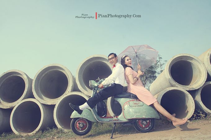 Foto Prewedding simple Vintage Concept by Pian Photography - 003