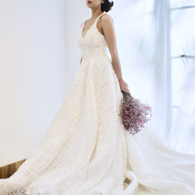 Wedding gown & more by Boenga Bridal Couture - 001 Wedding gown & more by Boenga Bridal Couture - 001