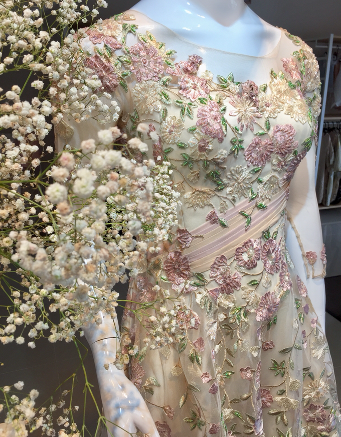 Wedding gown & more by Boenga Bridal Couture - 003 Wedding gown & more by Boenga Bridal Couture - 003