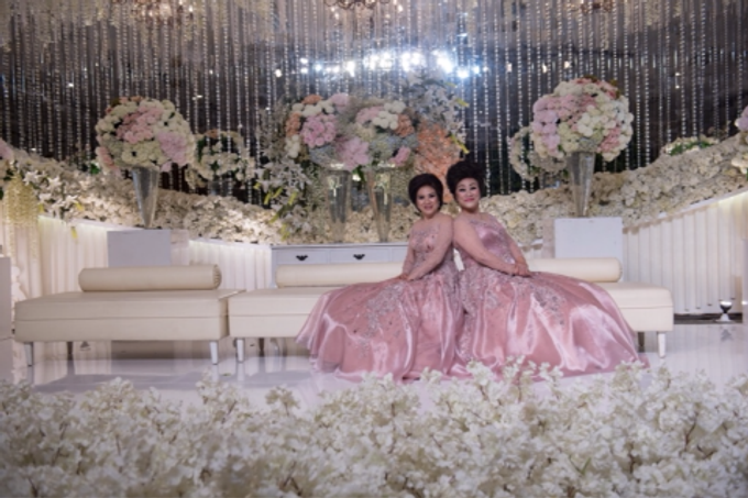 Groom and bride family-pastel colors gowns by Boenga Bridal Couture - 012 Groom and bride family-pastel colors gowns by Boenga Bridal Couture - 012