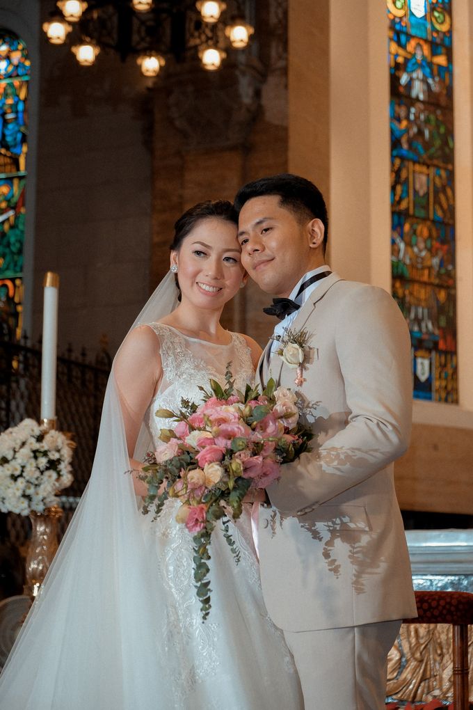 Charles & Czarina - Wedding by Bogs Ignacio Signature Gallery - 027