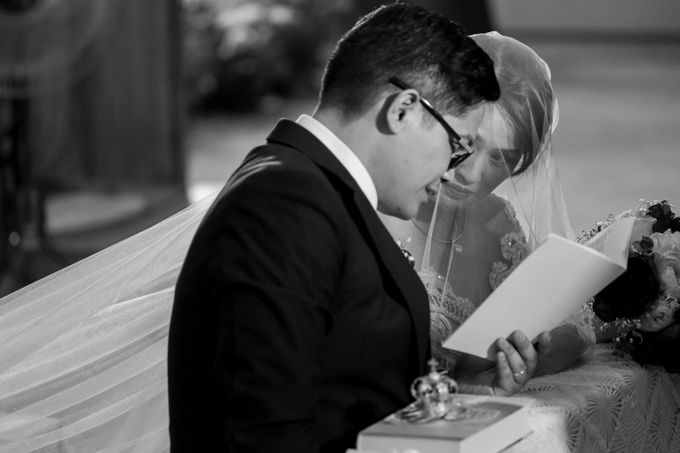 Erman & Mitch - Wedding by Bogs Ignacio Signature Gallery - 041