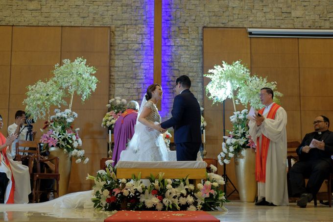 Erman & Mitch - Wedding by Bogs Ignacio Signature Gallery - 044 Erman & Mitch - Wedding by Bogs Ignacio Signature Gallery - 044