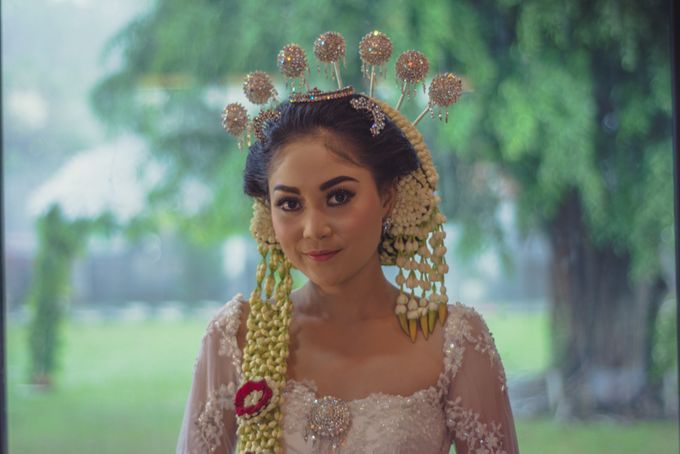 Rustic Theme Outdoor Wedding - Museum Indonesia TMII by AKSA Creative - 006 Rustic Theme Outdoor Wedding - Museum Indonesia TMII by AKSA Creative - 006