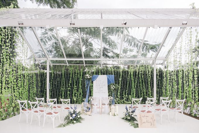Dusty Blue Wintry Theme Styled Shoot with Bridestory by Ever & Blue Floral Design - 023 Dusty Blue Wintry Theme Styled Shoot with Bridestory by Ever & Blue Floral Design - 023