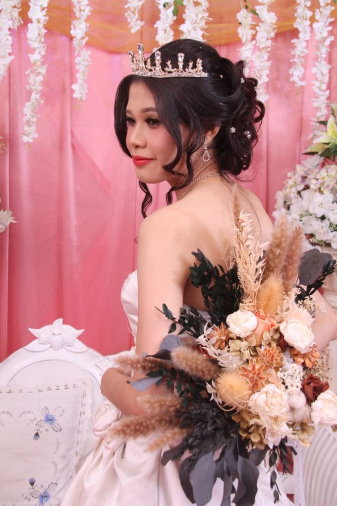 Wedding of Jonathan & Christiana by Lavish Flower - 003