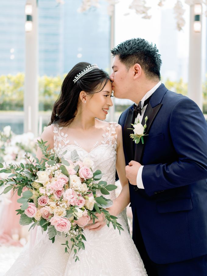 CLASSIC TIMELESS WEDDING AT HYATT PENTHOUSE JAKARTA by Silverdust Decoration - 010 CLASSIC TIMELESS WEDDING AT HYATT PENTHOUSE JAKARTA by Silverdust Decoration - 010