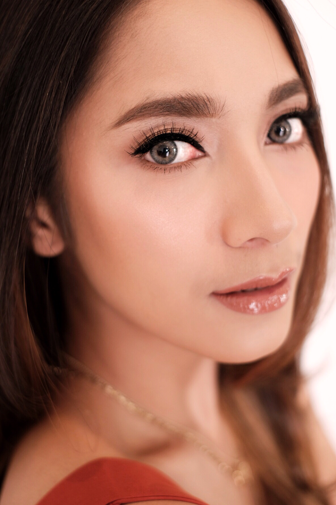 Photoshoot Makeup for Dinda Kirana by By Stefany Layata - 001