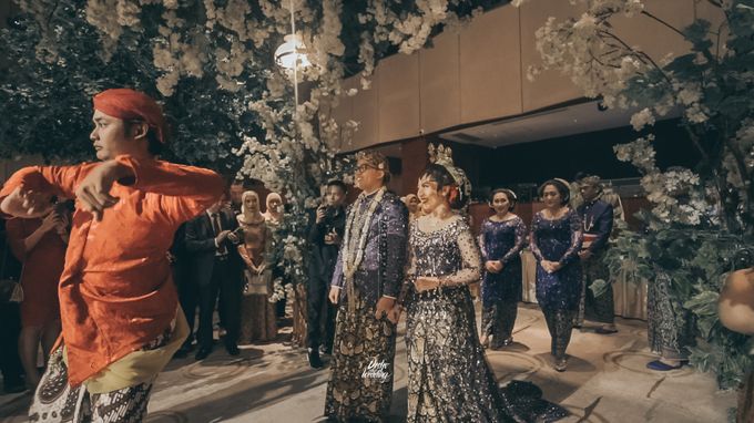 The Ballroom XXI | Vania & Erlangga by diskodiwedding - 016 The Ballroom XXI | Vania & Erlangga by diskodiwedding - 016
