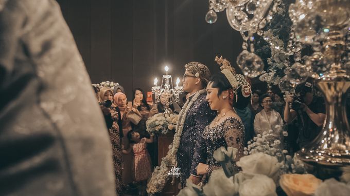 The Ballroom XXI | Vania & Erlangga by diskodiwedding - 018 The Ballroom XXI | Vania & Erlangga by diskodiwedding - 018