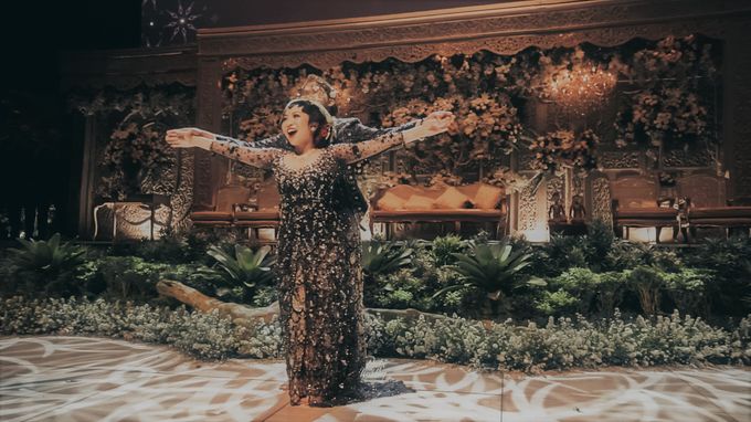 The Ballroom XXI | Vania & Erlangga by diskodiwedding - 025 The Ballroom XXI | Vania & Erlangga by diskodiwedding - 025