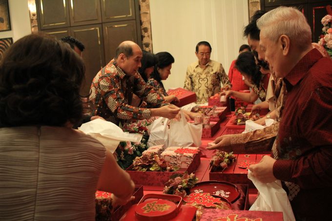 MC Sangjit Ting Jing Engagement Fairmont Hotel Jakarta - Anthony Stevven by Anthony Stevven - 005