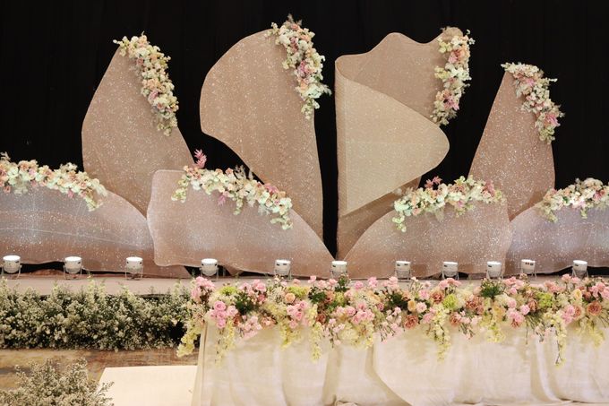 Jazz entertainment Wedding at Swissotel Jakarta - Double V entertainment by Double V Entertainment - 017