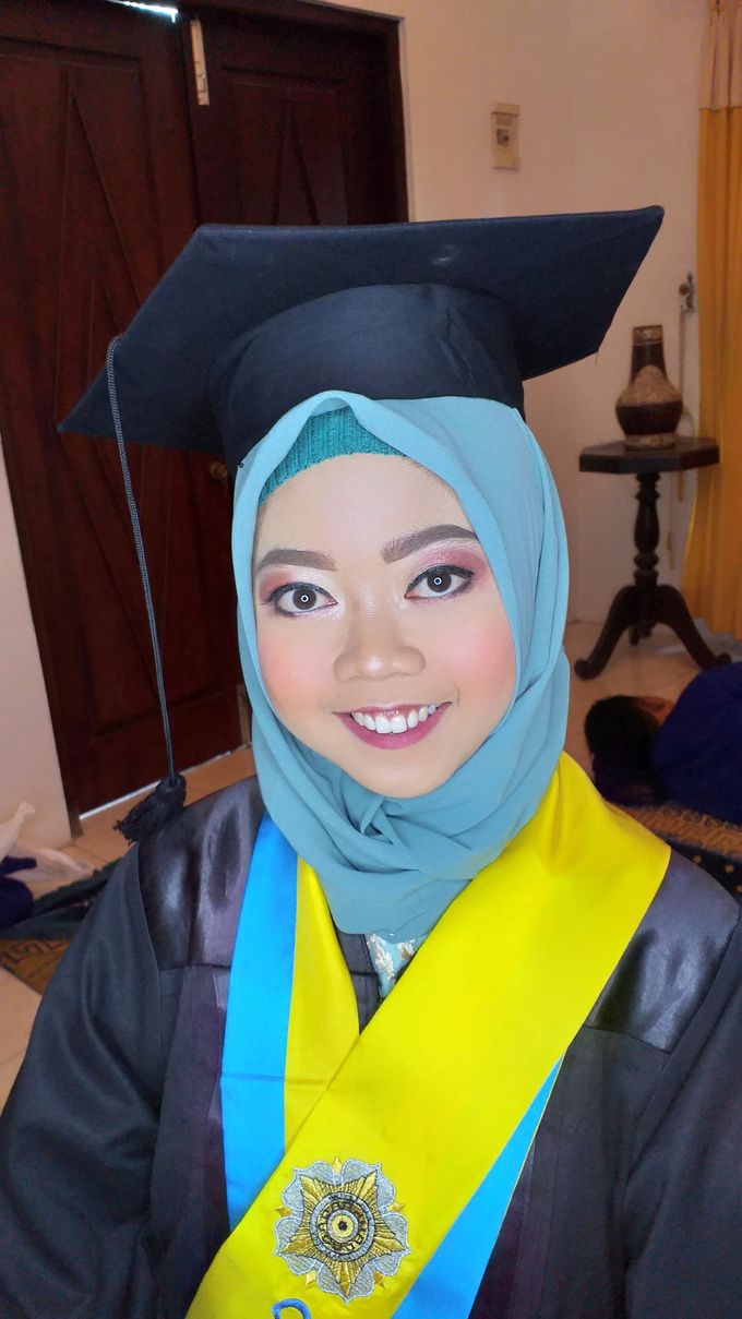 Make Up Graduation by Maylindmua - 006