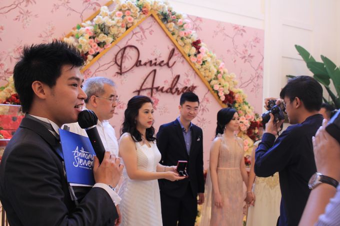 Mc Sangjit or Engagement Chinese Seribu Rasa Gunawarman - MC Anthony Stevven by Anthony Stevven - 005 Mc Sangjit or Engagement Chinese Seribu Rasa Gunawarman - MC Anthony Stevven by Anthony Stevven - 005