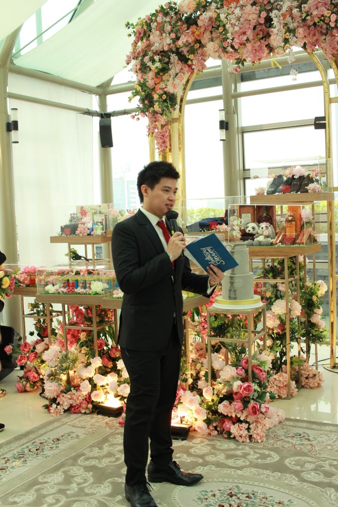 MC Sangjit & MC EngagementnThe Glass Terrace Grand Hyatt Jakarta By Double V Entertainment by Lotus Design - 016 MC Sangjit & MC EngagementnThe Glass Terrace Grand Hyatt Jakarta By Double V Entertainment by Lotus Design - 016