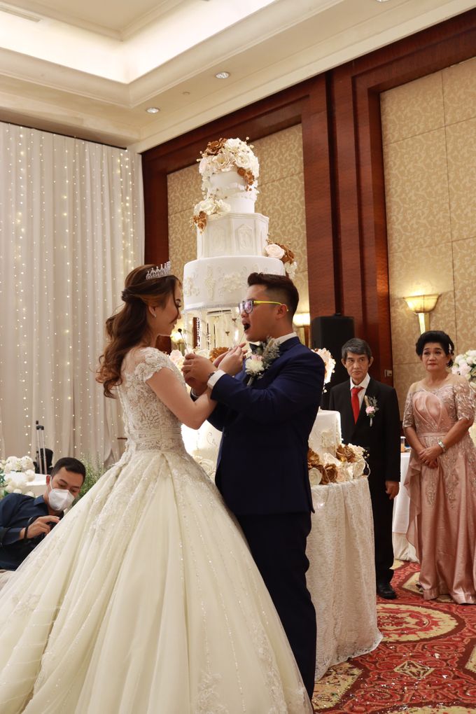 Entertainment Jazz Wedding JW Marriott Jakarta - Double V Entertainment by EIFFEL CAKE - 011 Entertainment Jazz Wedding JW Marriott Jakarta - Double V Entertainment by EIFFEL CAKE - 011