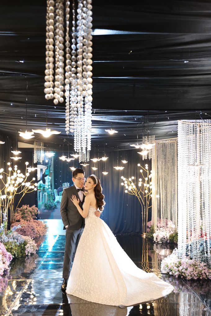 Regan & Natalia Wedding Decoration at Santika Hotel by Testimo Wedding Planner & Organizer - 018 Regan & Natalia Wedding Decoration at Santika Hotel by Testimo Wedding Planner & Organizer - 018