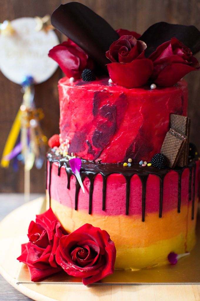 Chocolate Crowns & Florals by Cake & Wildflour - 002 Chocolate Crowns & Florals by Cake & Wildflour - 002