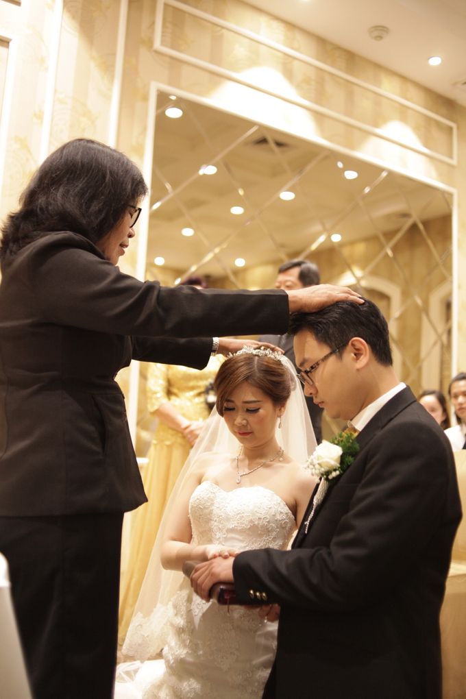 Weddding day of Johnny & Rikha at Angke Restaurant Kelapa Gading by Angke Restaurant & Ballroom Jakarta - 006 Weddding day of Johnny & Rikha at Angke Restaurant Kelapa Gading by Angke Restaurant & Ballroom Jakarta - 006