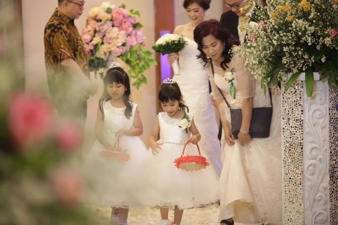 Weddding day of Johnny & Rikha at Angke Restaurant Kelapa Gading by Angke Restaurant & Ballroom Jakarta - 007 Weddding day of Johnny & Rikha at Angke Restaurant Kelapa Gading by Angke Restaurant & Ballroom Jakarta - 007