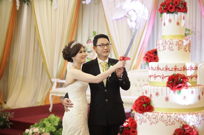 Weddding day of Johnny & Rikha at Angke Restaurant Kelapa Gading by Belle La_vie - 001 Weddding day of Johnny & Rikha at Angke Restaurant Kelapa Gading by Belle La_vie - 001
