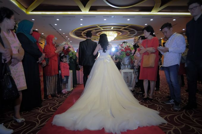 Weddding day of Christian & Silvia at Angke Restaurant Kelapa Gading by Angke Restaurant & Ballroom Jakarta - 005 Weddding day of Christian & Silvia at Angke Restaurant Kelapa Gading by Angke Restaurant & Ballroom Jakarta - 005