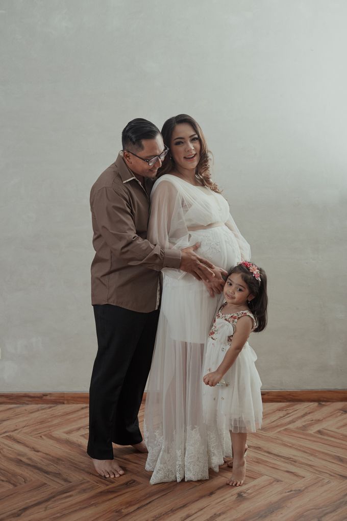 dr Reisa Maternity Photoshoot by LOTA | LAURENT AGUSTINE - 028 dr Reisa Maternity Photoshoot by LOTA | LAURENT AGUSTINE - 028