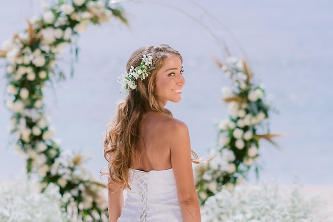 Natural Make Up for Beach Wedding by Carmelia & Team Make Up Artist - 001 Natural Make Up for Beach Wedding by Carmelia & Team Make Up Artist - 001