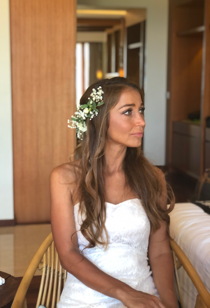 Natural Make Up for Beach Wedding by Carmelia & Team Make Up Artist - 006 Natural Make Up for Beach Wedding by Carmelia & Team Make Up Artist - 006
