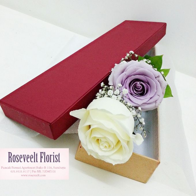 Flower in a Box Arrangement by Roseveelt Florist - 011 Flower in a Box Arrangement by Roseveelt Florist - 011