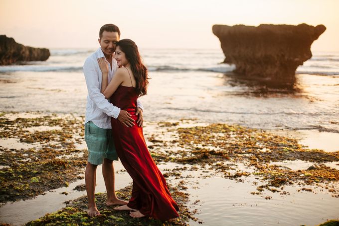 Pre-Wedding: Rendra & Rena by Tropics Bali Photography - 001